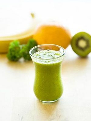 Green, Ingredient, Food, Vegetable juice, Juice, Tableware, Health shake, Produce, Aojiru, Drink, 