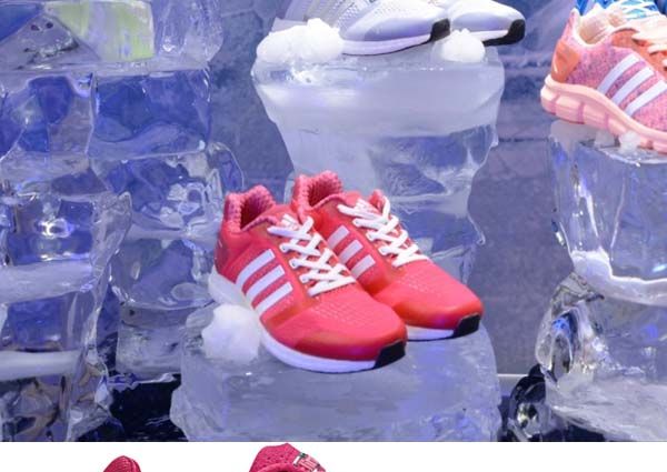 Footwear, Blue, Product, Red, Shoe, White, Pink, Carmine, Fashion, Athletic shoe, 