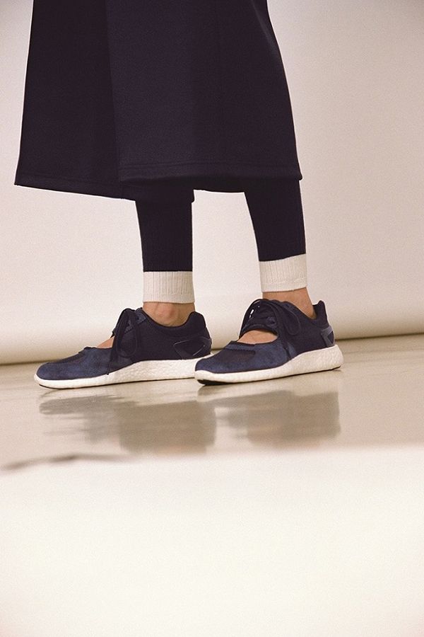 Adidas hyke sales