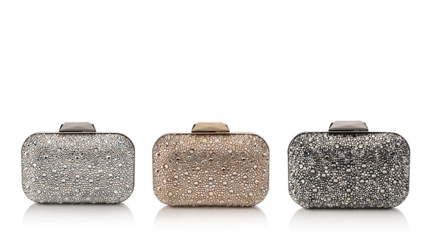 Bag, Fashion accessory, Handbag, Glitter, Coin purse, Rectangle, Metal, Beige, Silver, Luggage and bags, 