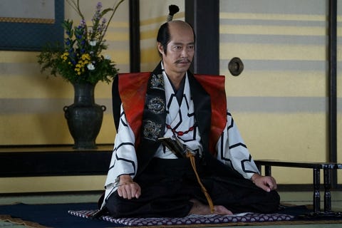 女神綾瀨遙回到過去拯救織田信長 本能寺大飯店 電影介紹