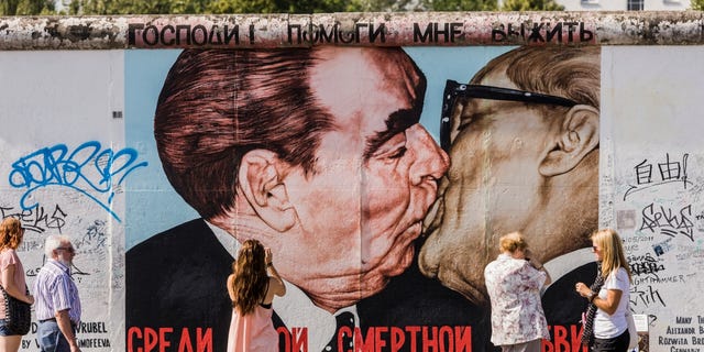 Wall, Street art, Poster, Mural, Art, Advertising, Street, Photography, City, Billboard, Wall, Street art, Poster, Mural, Art, Advertising, Street, Photography, City, Billboard,