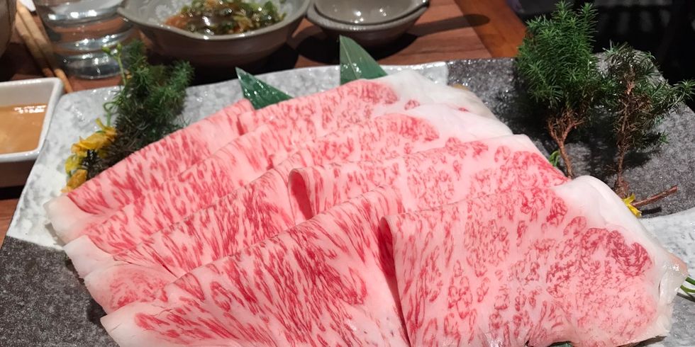 Dish, Food, Cuisine, Kobe beef, Shabu-shabu, Matsusaka beef, Red meat, Beef, Yakiniku, Meat, 