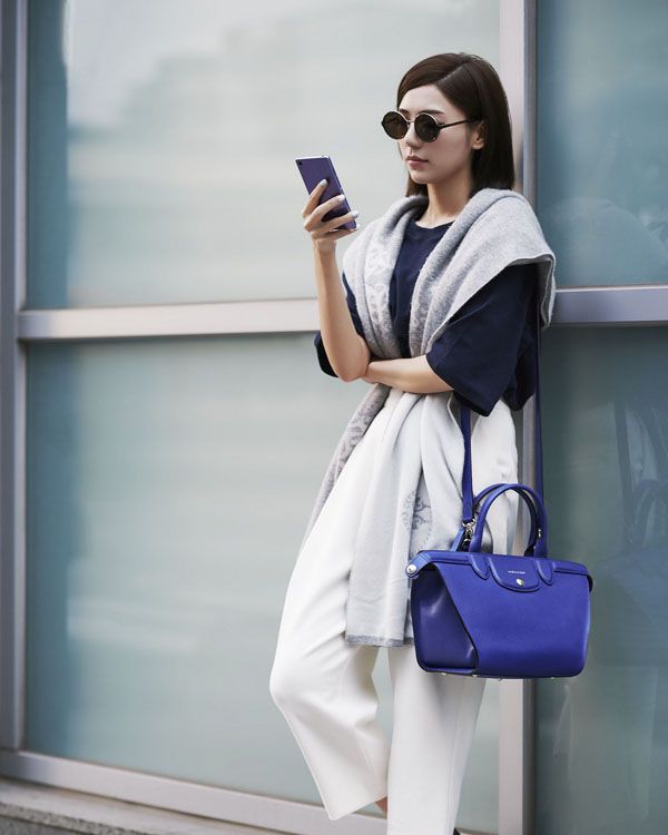 Clothing, Blue, Product, Shoulder, Outerwear, White, Bag, Fashion accessory, Style, Street fashion, 