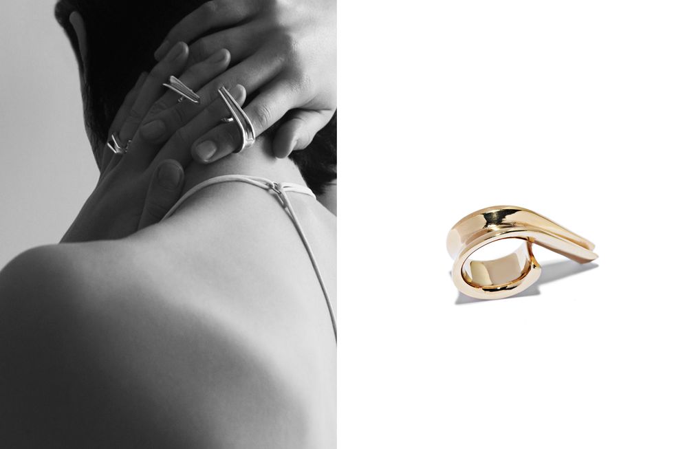 Finger, Jewellery, Fashion accessory, Wrist, Ring, Engagement ring, Pre-engagement ring, Body jewelry, Metal, Nail, 
