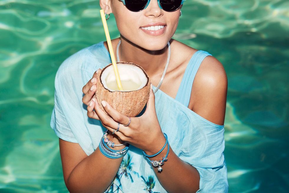 Eyewear, Sunglasses, Cool, Beauty, Summer, Vacation, Turquoise, Fun, Coconut water, Glasses, 