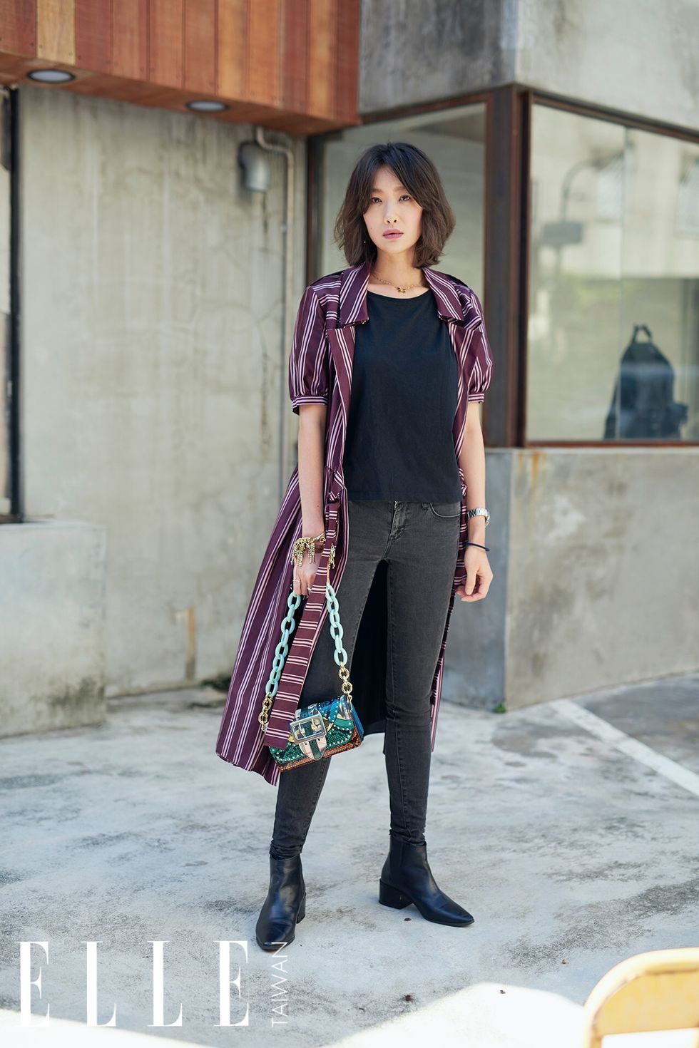 Clothing, Textile, Outerwear, Standing, Style, Street fashion, Pattern, Purple, Magenta, Knee, 
