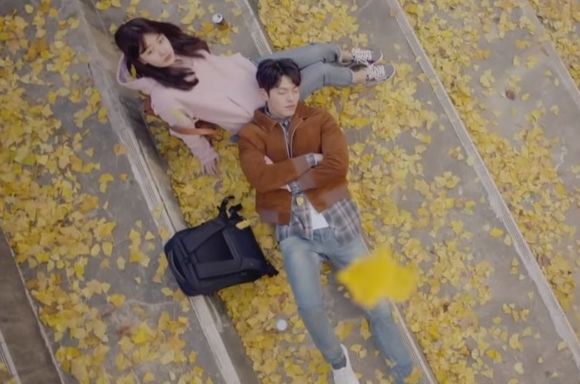 Yellow, Animation, Bag, Luggage and bags, Denim, Black hair, Baggage, Fictional character, Suitcase, Cg artwork, 