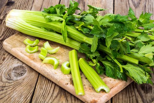 Vegetable, Food, Leaf vegetable, Celery, Ingredient, Choy sum, Plant, Produce, Komatsuna, Culantro, 