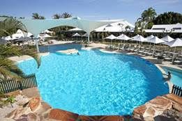 Swimming pool, Resort, Property, Town, Resort town, Vacation, Leisure, Real estate, Building, Seaside resort, 