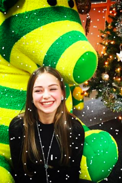 Green, Fun, Yellow, Event, Happy, Facial expression, Holiday, Christmas decoration, Christmas tree, Cool, 
