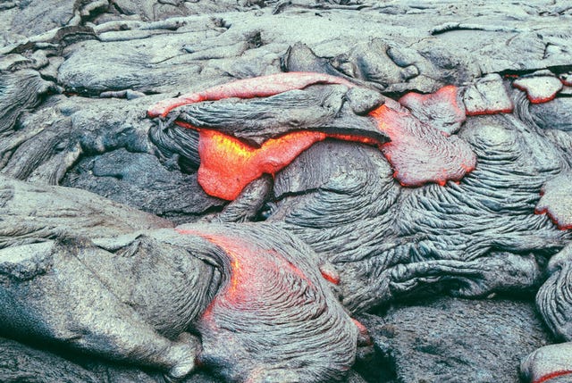 Hawaii-Lava-Hike-Gear-Patrol-Lead-Full