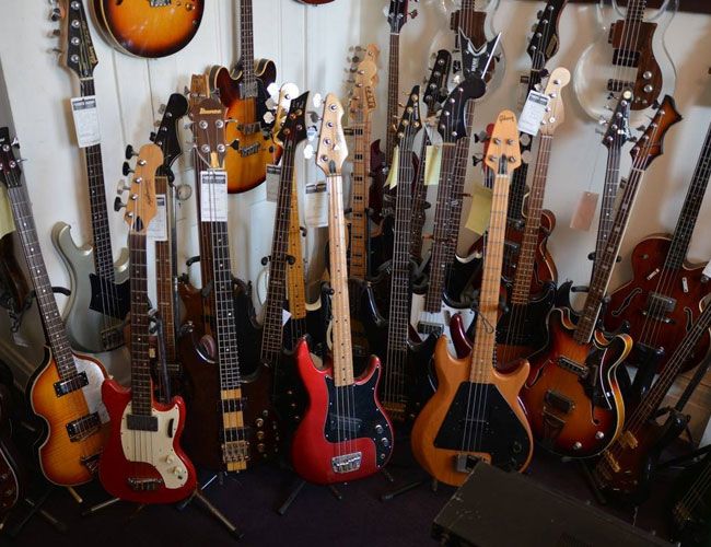 mikes guitar shop