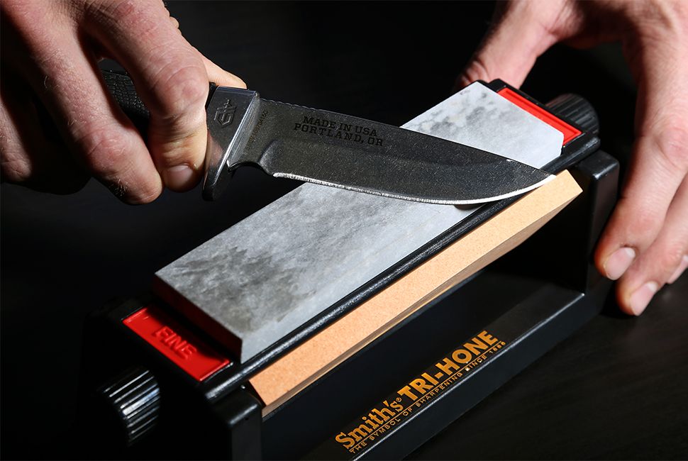 How to Sharpen a Hunting Knife ? 