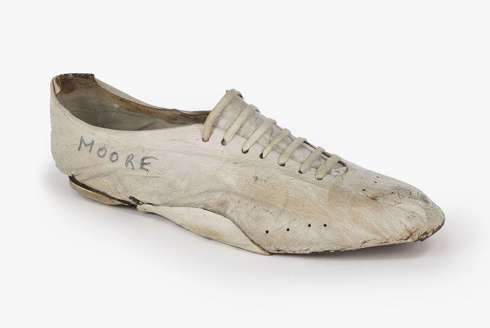 the first nike shoe ever made