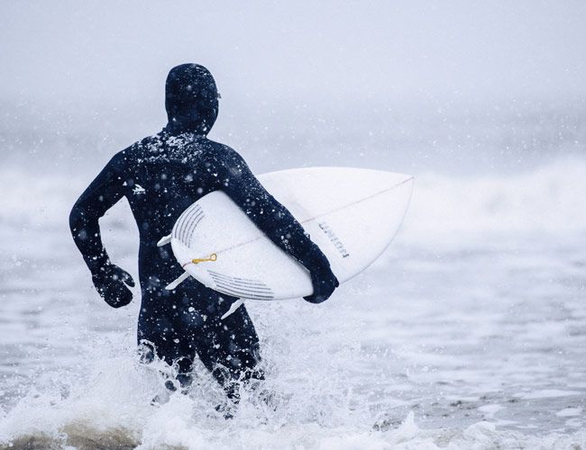 draadloos Spoedig atoom The Best Winter Wetsuits for Every Water Temp - Gear Patrol