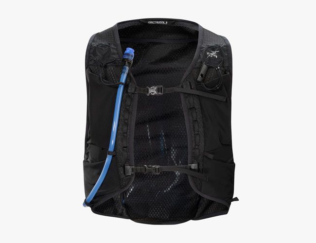 The Arc'teryx Norvan 14 Hyrdation Pack - Gear Patrol