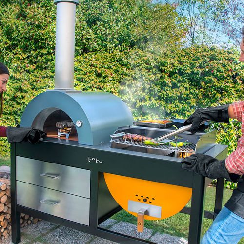 Alfa 1977 Introduces Toto Combination Grill and Pizza Oven - Gear Patrol