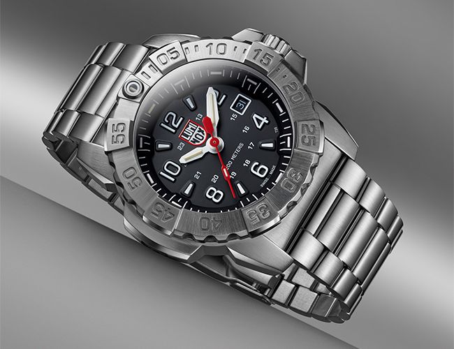 luminox t shirt