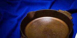The Only Seasoning Your Cast Iron Pans Will Ever Need « Food Hacks