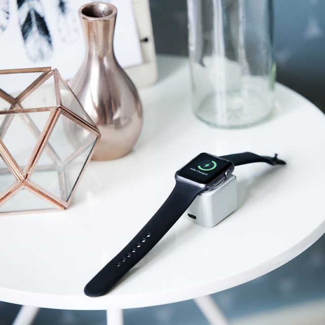Best Apple Watch Accessories for Your Nightstand