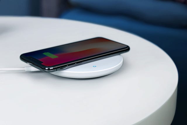Not-All-Wireless-Chargers-Will-Work-With-Your-Current-Setup-gear-patrol-full-lead