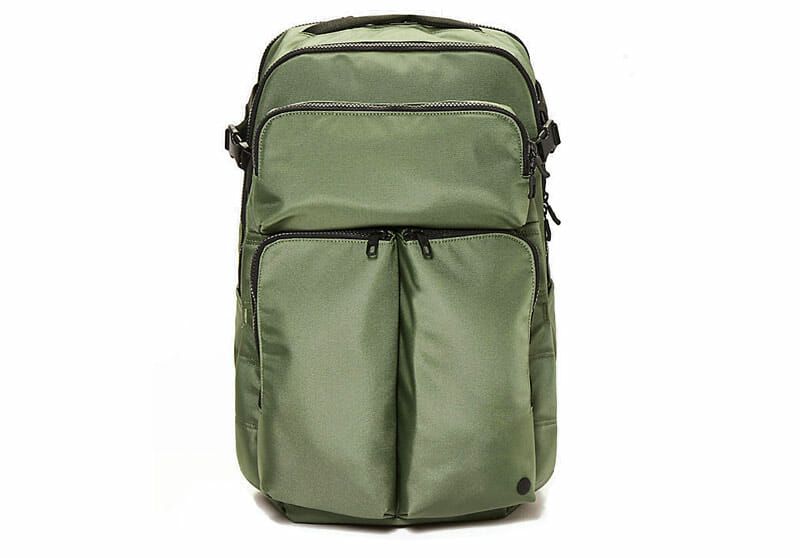 green lululemon backpack