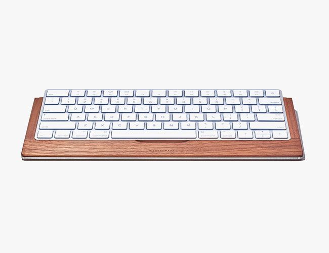 This Wooden Tray Is an Elegant Accessory for Apple's Magic Keyboard