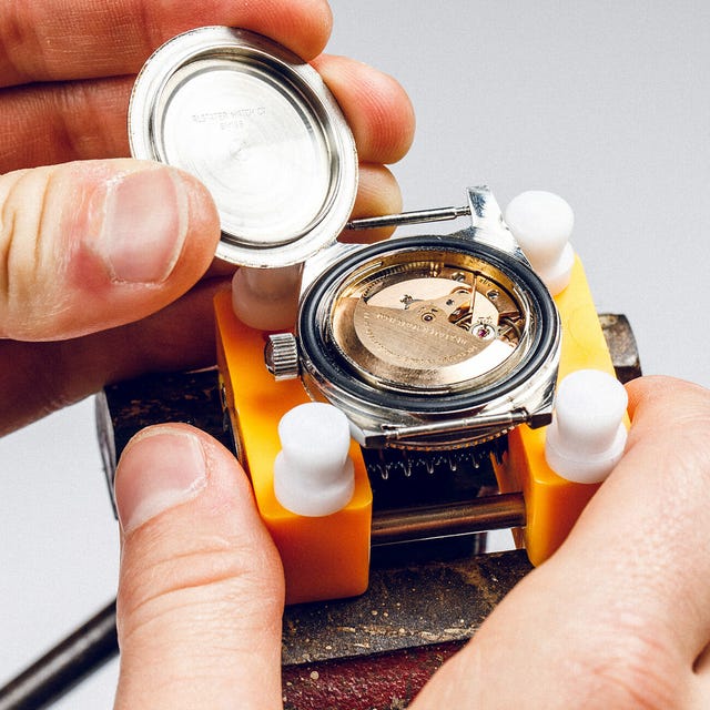 Horological DIY: How To Open A Screw-Back Watch Case