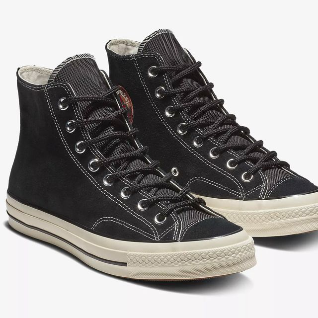 pegar Mm carga Converse Releases a New Suede Version of Its Classic High Top Sneaker