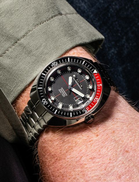 Bulova's Dive Watch Reissue Offers Convincing Vintage Design at a  Reasonable Price