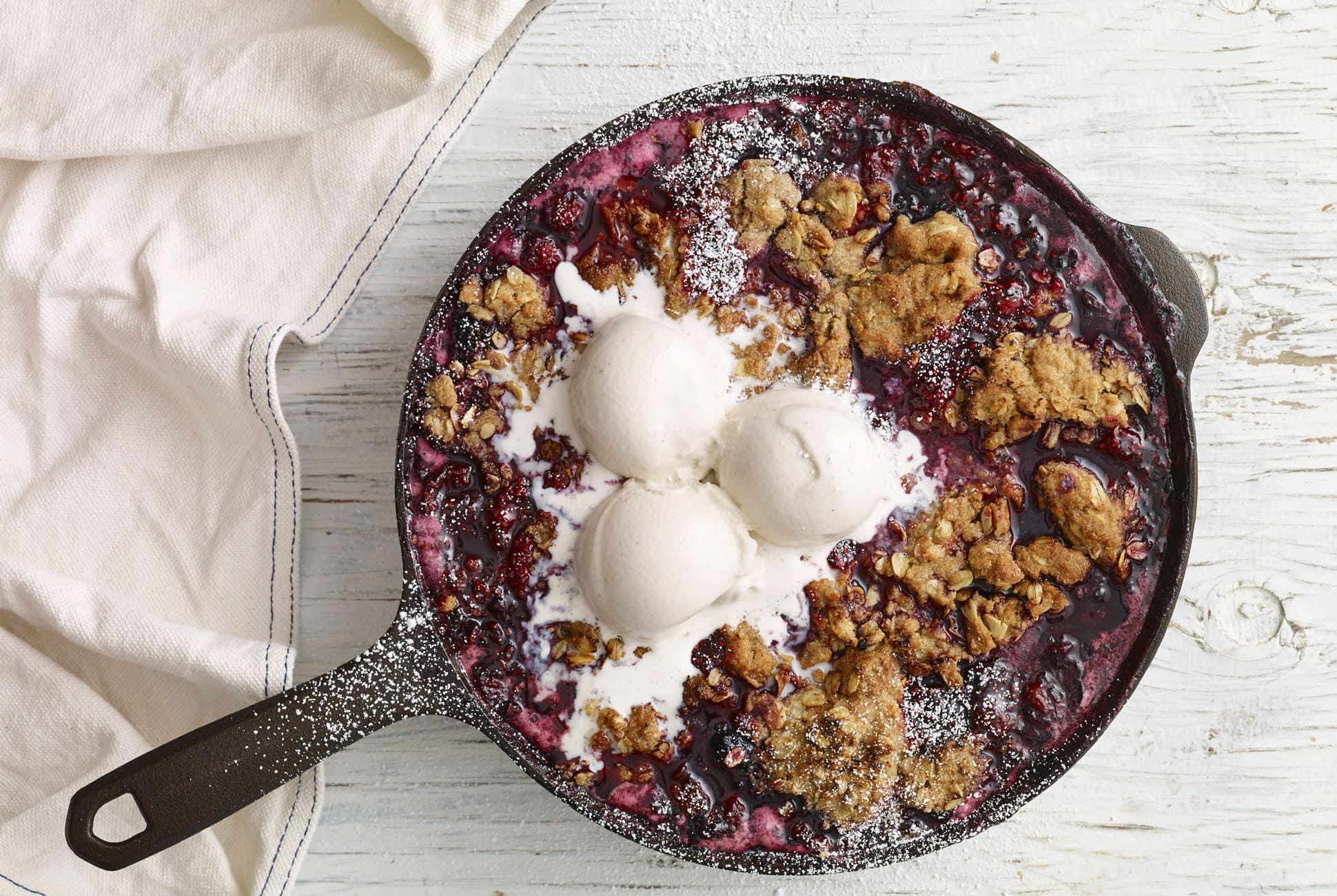 How to Bake a Pie in a Cast Iron Skillet