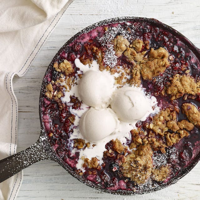 How to Make Pie in a Cast-Iron Skillet, the Right Way