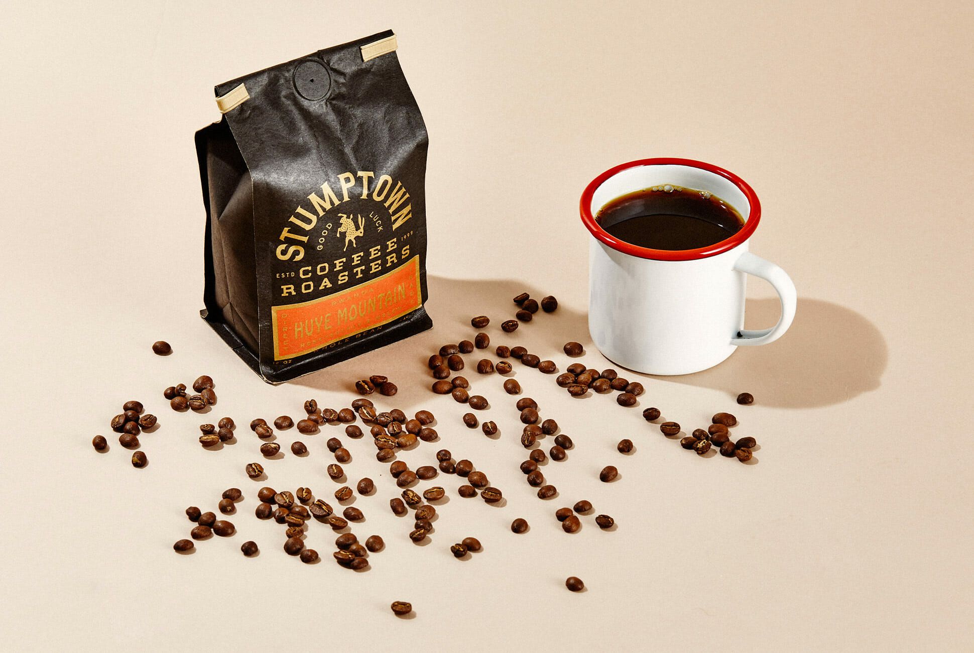 https://hips.hearstapps.com/amv-prod-gp.s3.amazonaws.com/gearpatrol/wp-content/uploads/2018/12/How-To-Store-Coffee-Beans-Gear-Patrol-Lead-Full.jpg