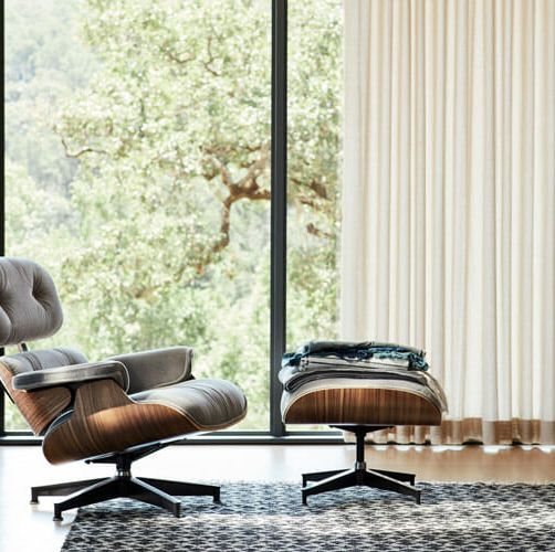10 Iconic Lounge Chairs with Footstools