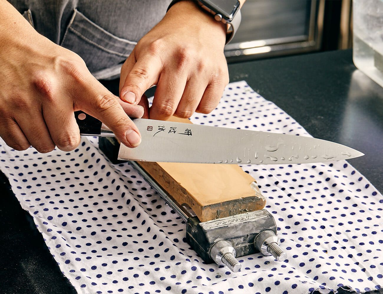 Sharpen chef knife