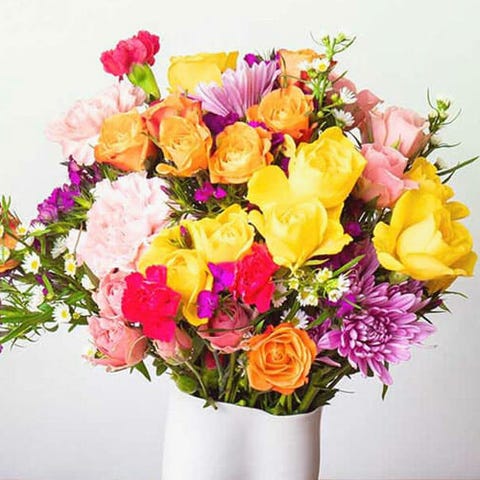 Valentines-Day-Flowers-gear-patrol-lead-feature