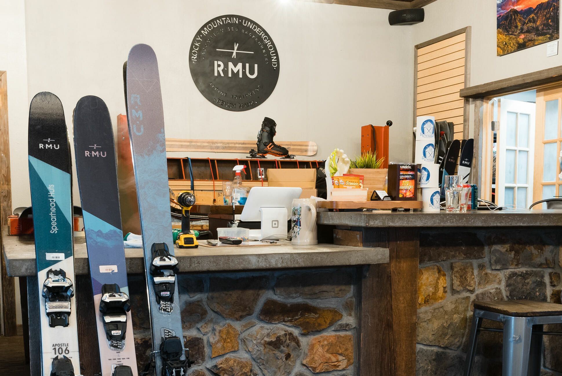 The 16 Best Ski and Snowboard Shops in America