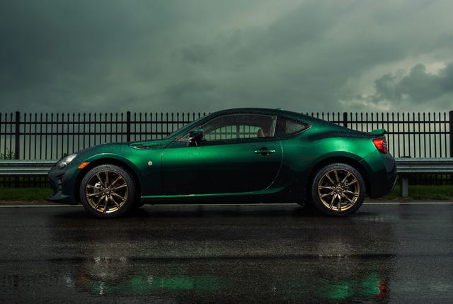 2020 toyota 86 gear patrol slide 05