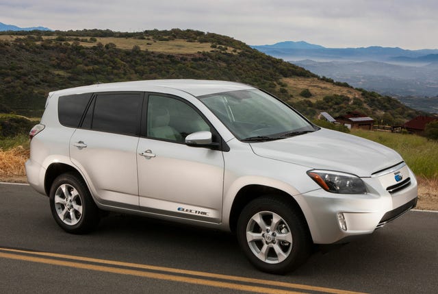 Toyota-Electric-Vehicles-gear-patrol-lead-full