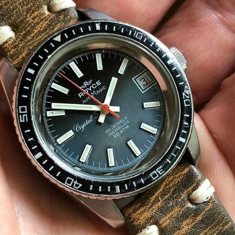 Vintage Watches from this Forgotten Brand Are Affordable and Awesome