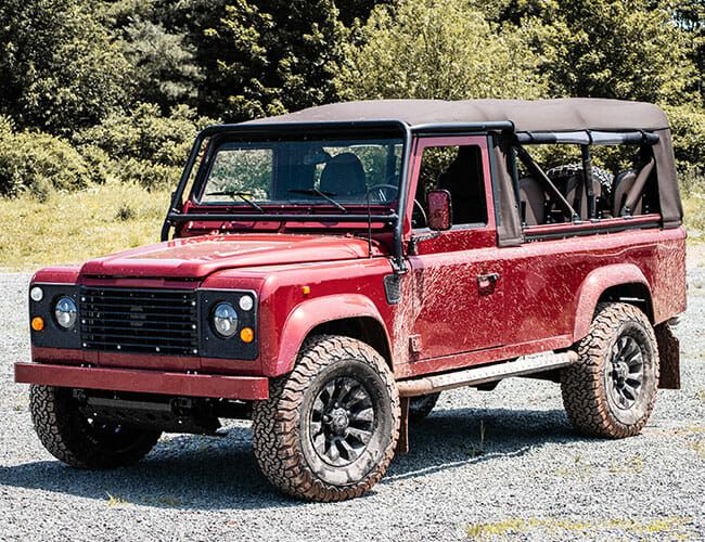 toewijding Tegen kleding No One Should Buy a Classic Land Rover Defender. Here's Why