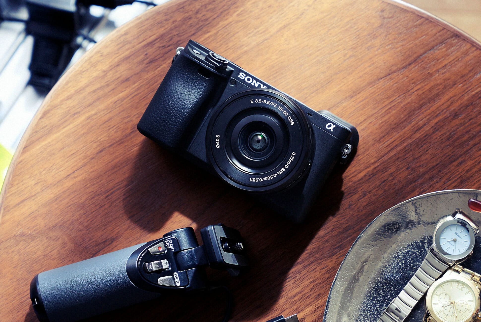 The 3 Best Cameras To Buy Under 1 000