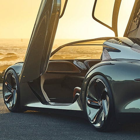 Future-of-Bentley-gear-patrol-lead-feature
