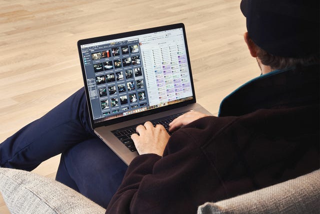 Social-Media-Manager-Hiring-Gear-PAtrol-lead-full