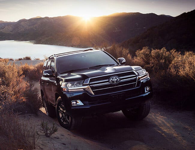 The Toyota Land Cruiser Heritage Edition Looks Great But It S Not Cheap Bull Gear Patrol
