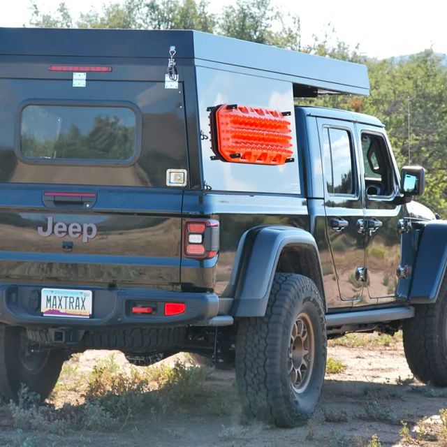 Turn Your Jeep Gladiator Into an Overlanding Camper With This Truck Topper