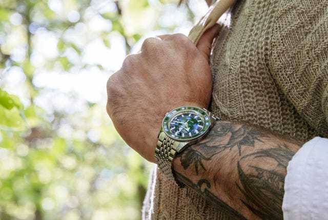 Rado-Captain-Cook-Custom-Article-Gear-Patrol-Lead-Full