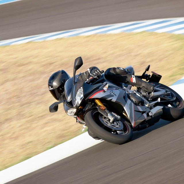 Sponsored-Product-Note-Triumph-Motorcycles-gear-patrol-lead-full Sponsored-Product-Note-Triumph-Motorcycles-gear-patrol-lead-full