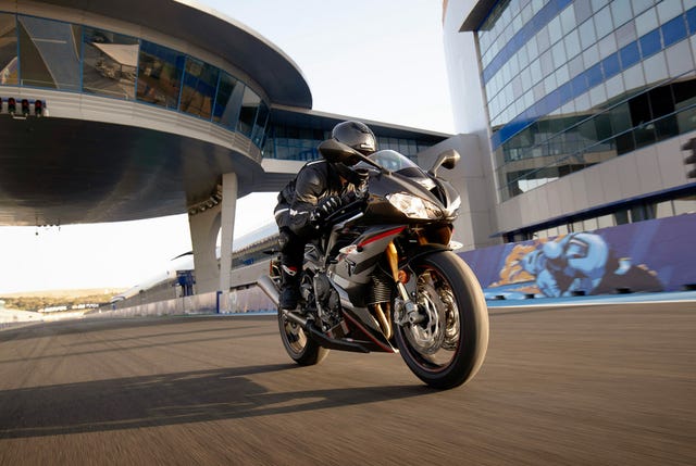 TIG-OCT-22-Triumph-Motorcycles-gear-patrol-lead-full